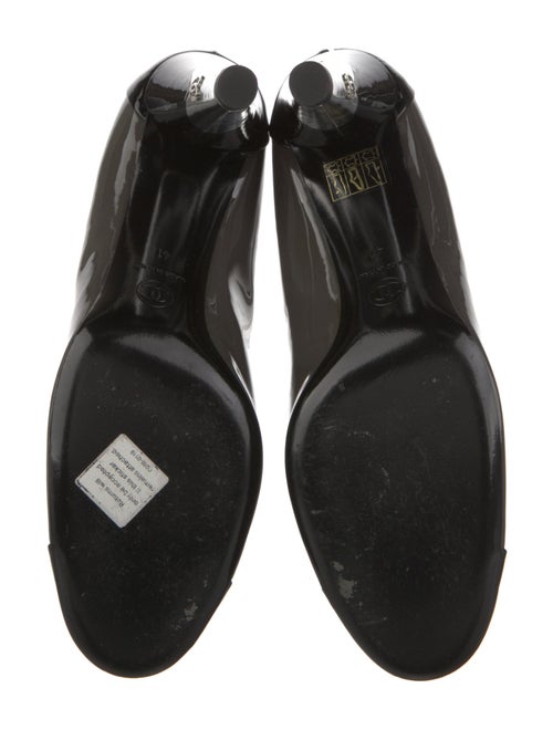 Chanel 2010 Interlocking CC Logo Pumps