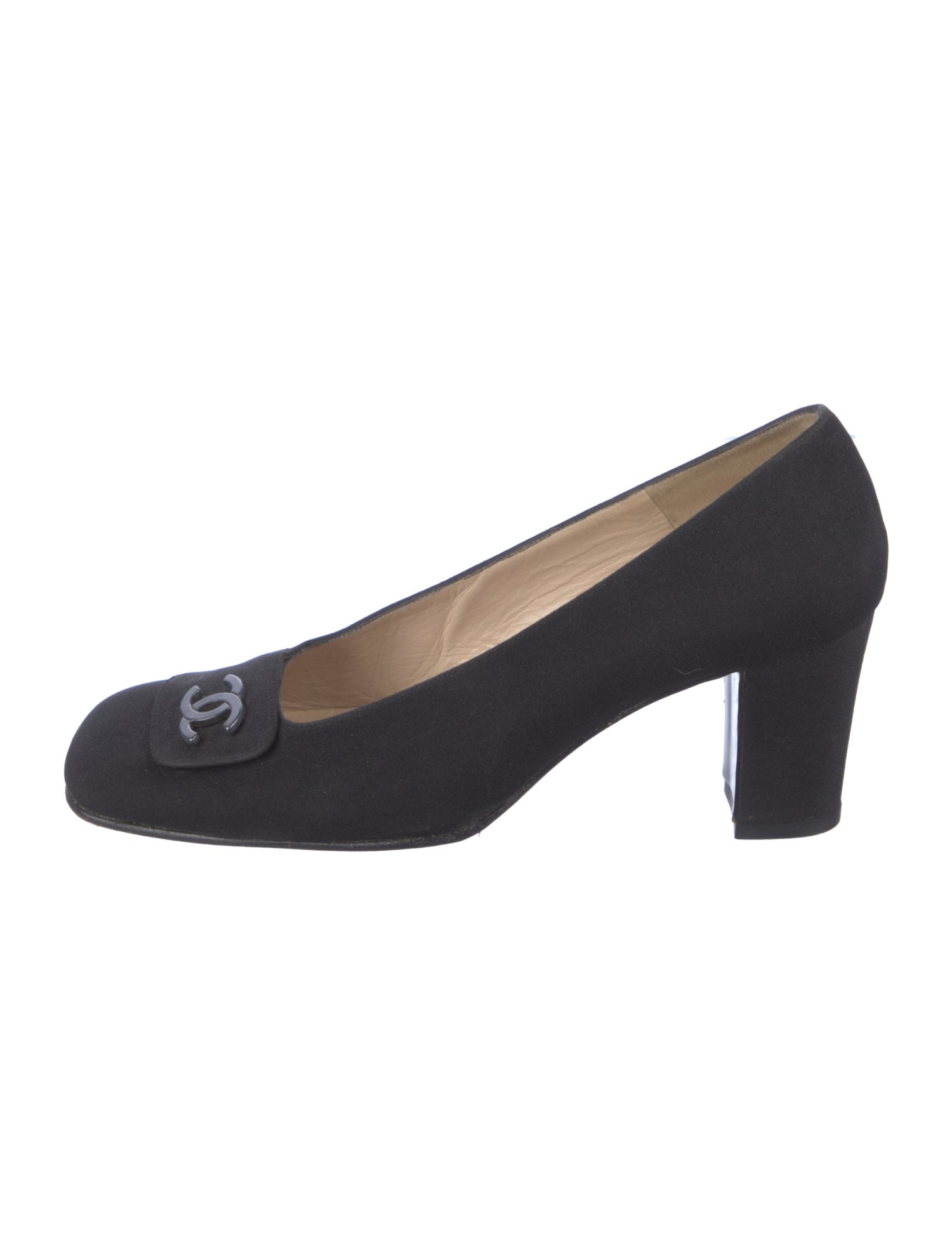 Chanel 1996 Interlocking CC Logo Pumps