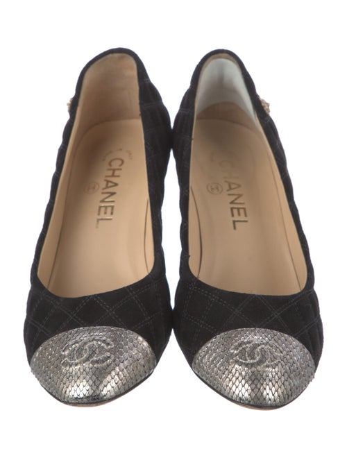 Chanel 2016 Interlocking CC Logo Pumps