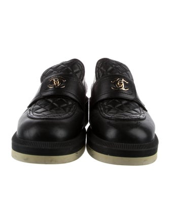 Chanel 2021 Interlocking CC Logo Pumps