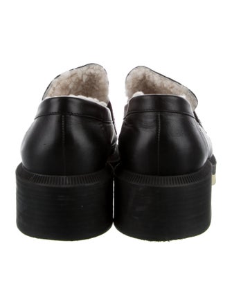 Chanel 2021 Interlocking CC Logo Pumps