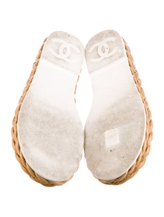 Chanel 2022 Interlocking CC Logo Espadrilles