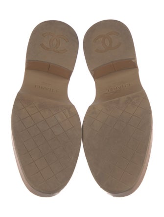 Chanel 2022 Interlocking CC Logo Loafers