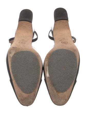 Chanel Interlocking CC Logo Leather Slingback Pumps