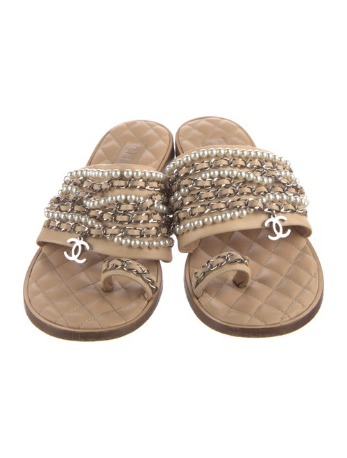 Chanel 2019 Interlocking CC Logo Slides