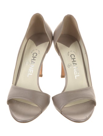 Chanel Vintage 2010 D'Orsay Pumps