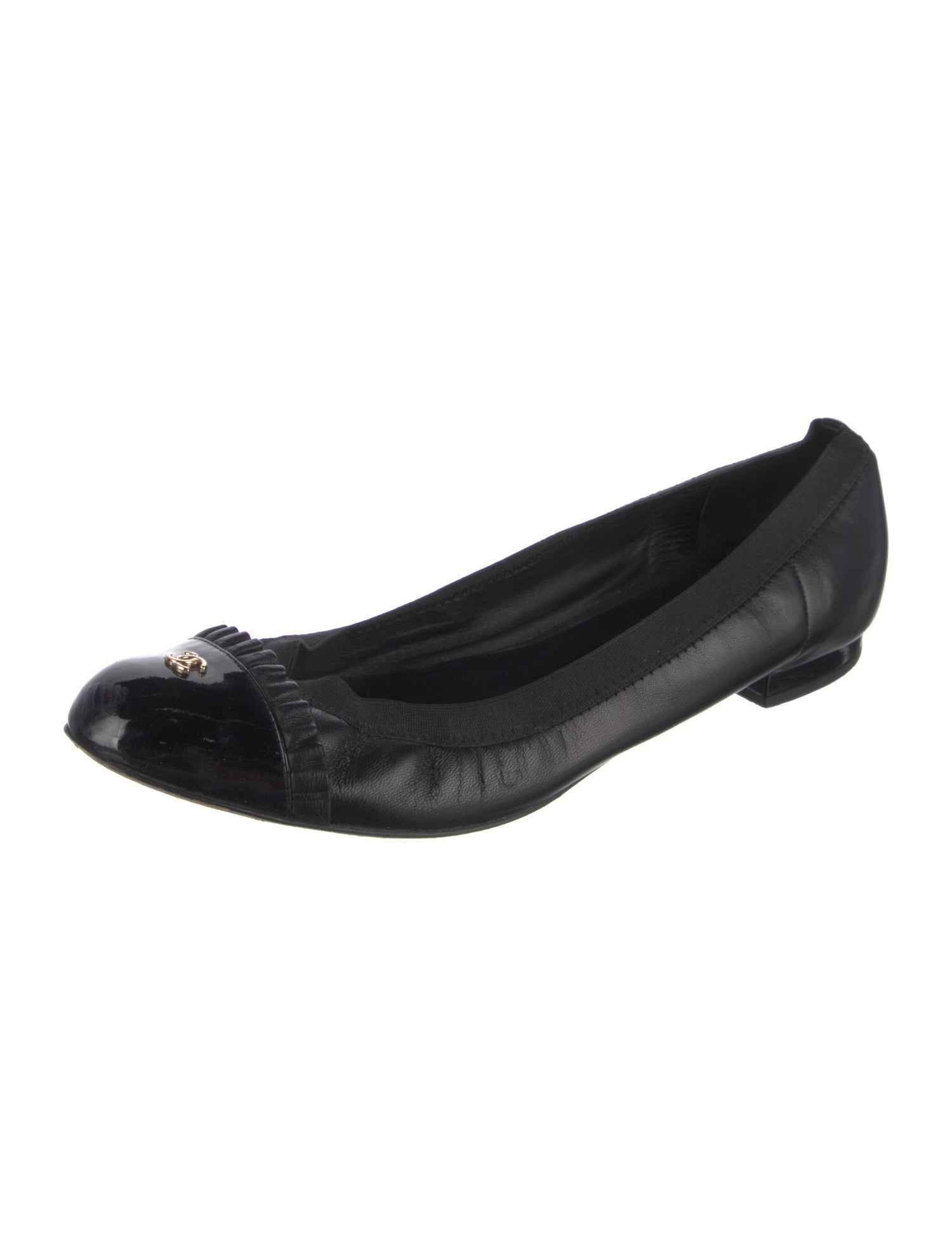 Chanel Interlocking CC Logo Leather Ballet Flats