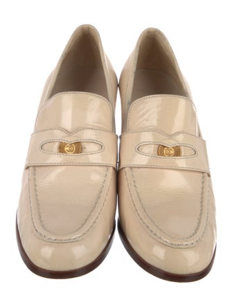 Chanel 1990's Interlocking CC Logo Pumps