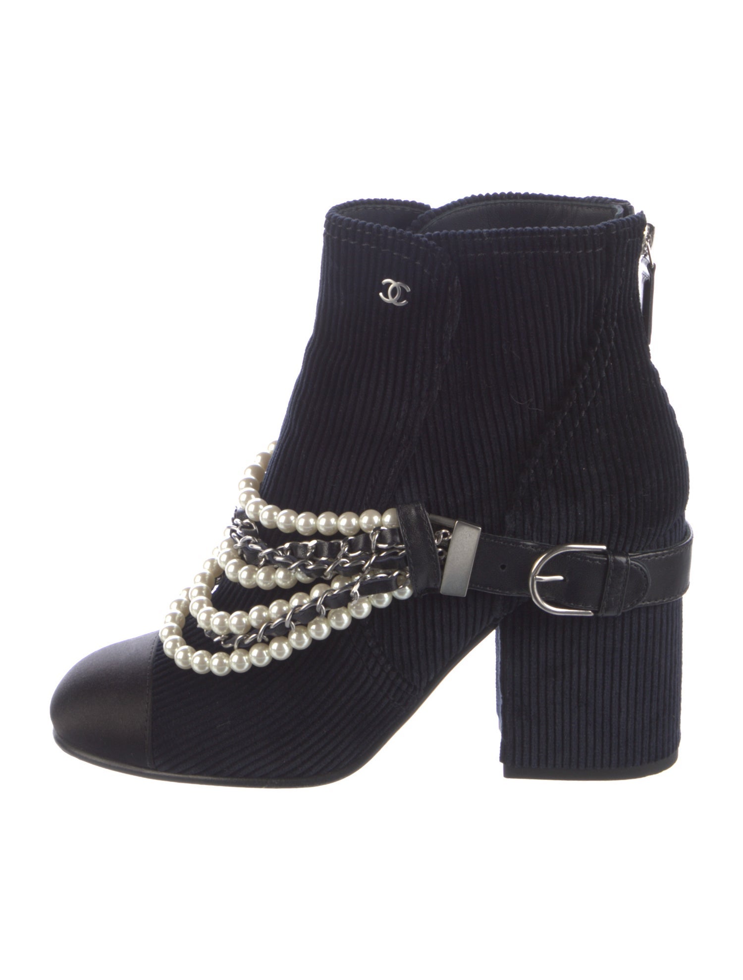 Chanel 2018 Interlocking CC Logo Lace-Up Boots