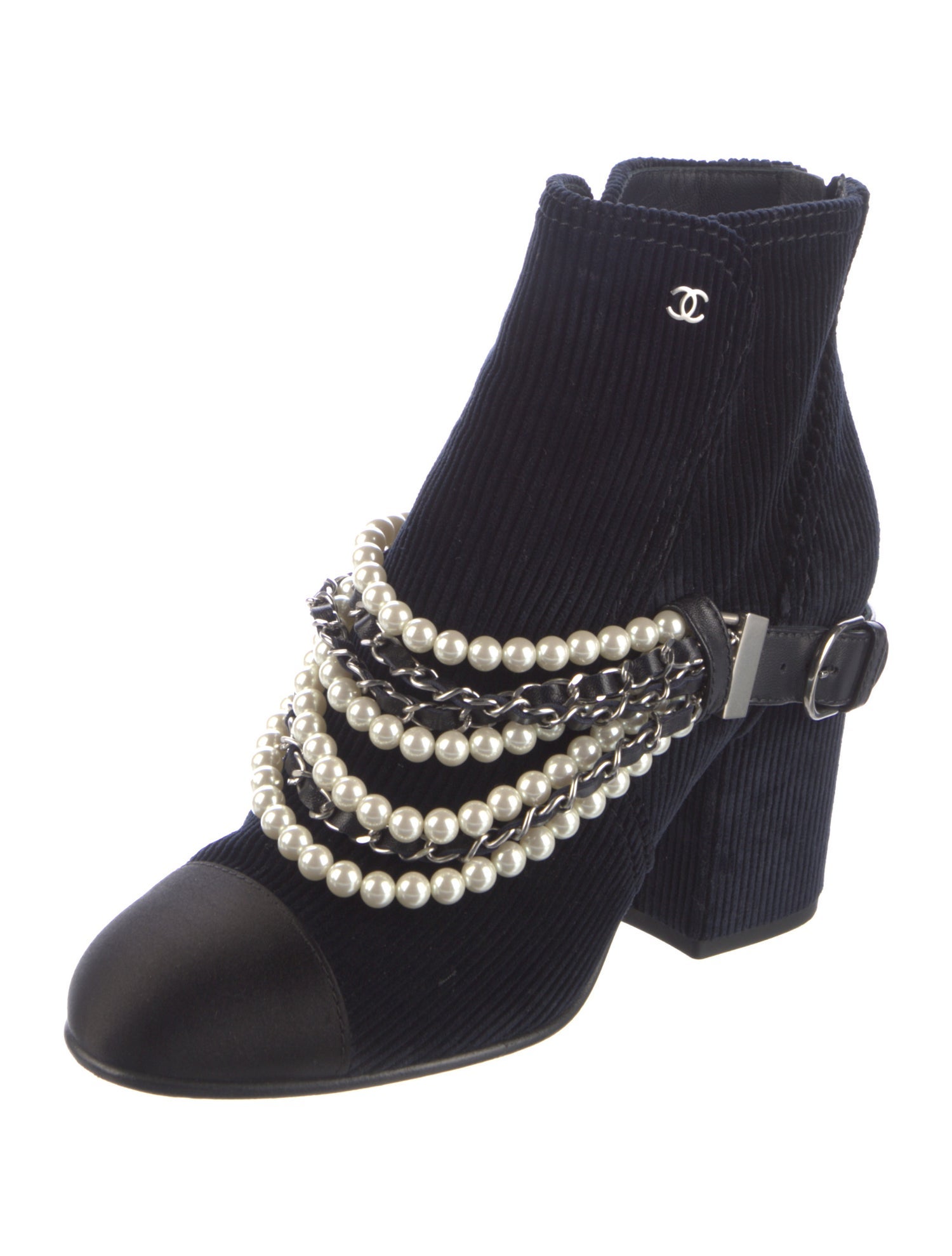 Chanel 2018 Interlocking CC Logo Lace-Up Boots