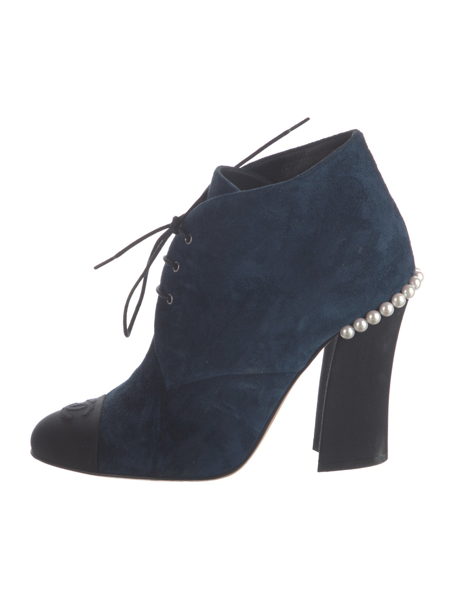 Chanel 2018 Interlocking CC Logo Lace-Up Boots