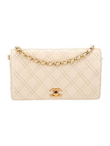 Chanel Shoulder Bags Diamond Quilt Single Flap Bag