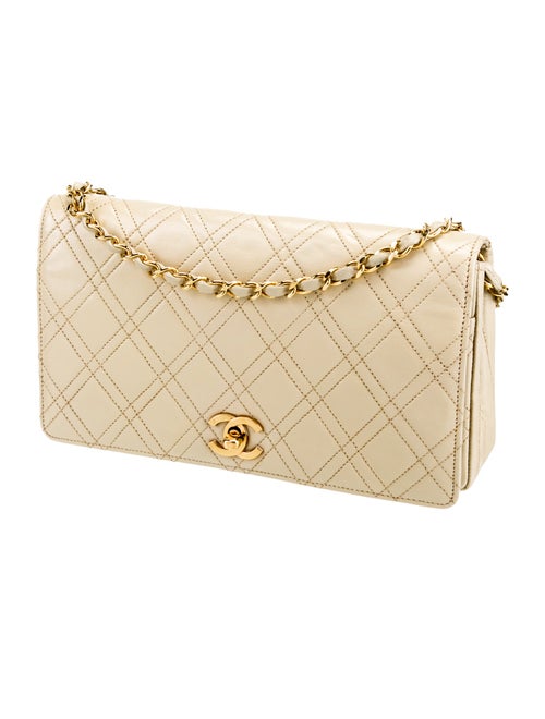 Chanel Diamond Quilt Single Flap Bag