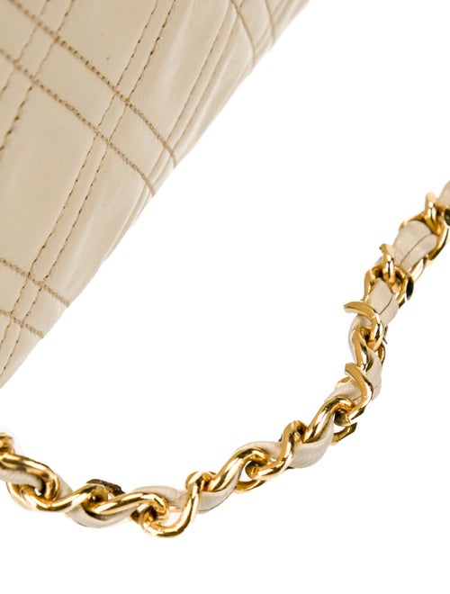 Chanel Diamond Quilt Single Flap Bag