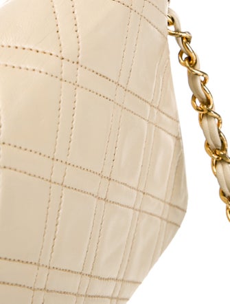 Chanel Diamond Quilt Single Flap Bag