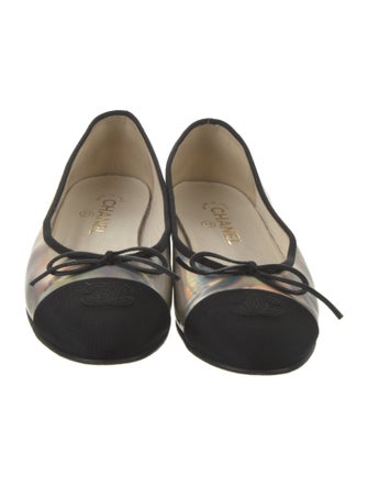 Chanel Interlocking CC Logo Leather Ballet Flats