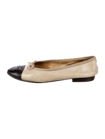 Chanel Interlocking CC Logo Lambskin Ballet Flats