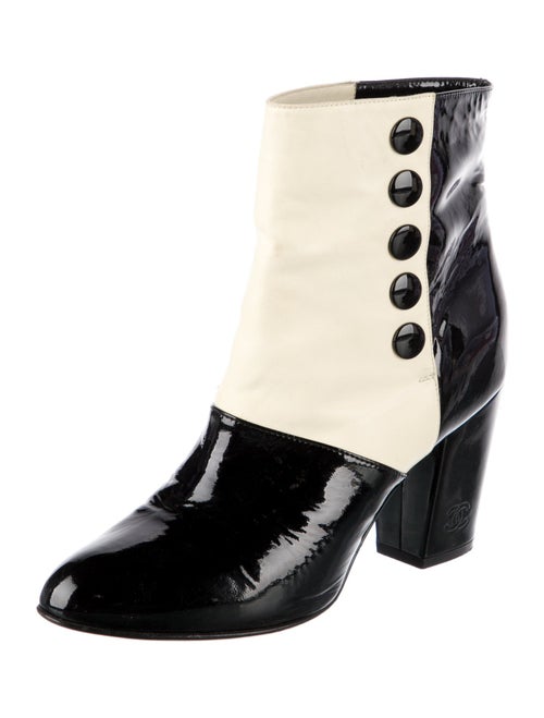 Chanel 2008 Interlocking CC Logo Boots