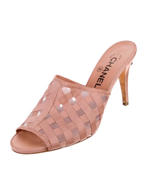 Chanel 2019 Interlocking CC Logo Slides