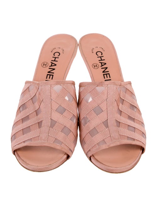 Chanel 2019 Interlocking CC Logo Slides