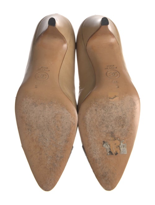 Chanel Vintage Interlocking CC Logo Pumps