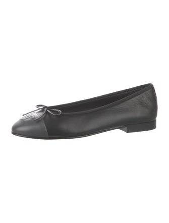 Chanel Interlocking CC Logo Leather Ballet Flats