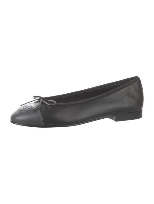 Chanel Interlocking CC Logo Leather Ballet Flats