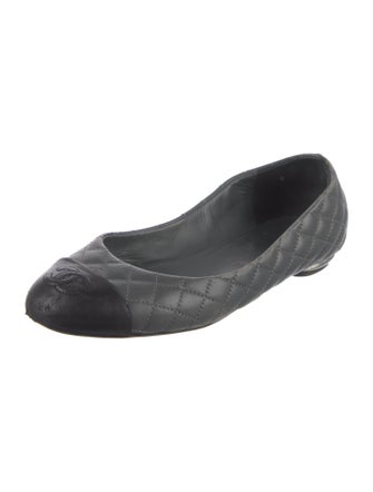 Chanel Interlocking CC Logo Leather Flats