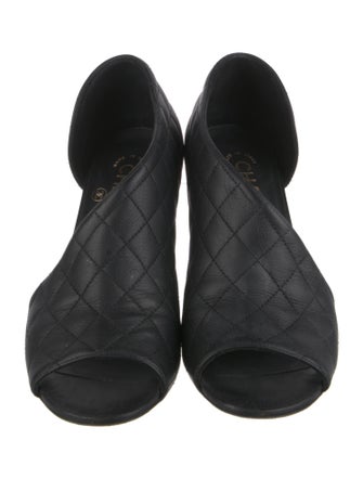 Chanel 2015 Interlocking CC Logo Slingback Sandals