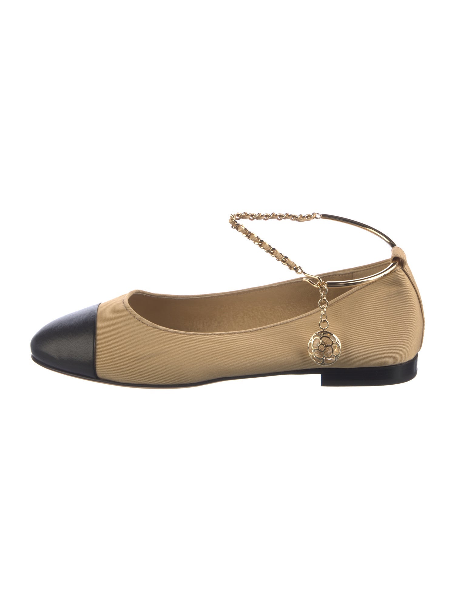 Chanel 2022 Interlocking CC Logo Ballet Flats