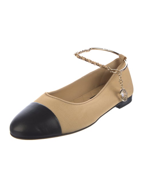 Chanel 2022 Interlocking CC Logo Ballet Flats