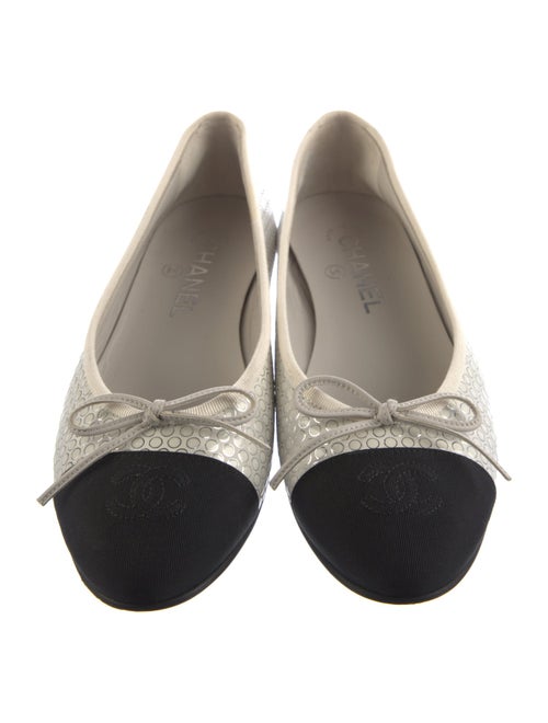 Chanel Interlocking CC Logo Suede Ballet Flats