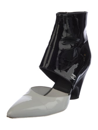 Chanel 2020 Interlocking CC Logo Boots