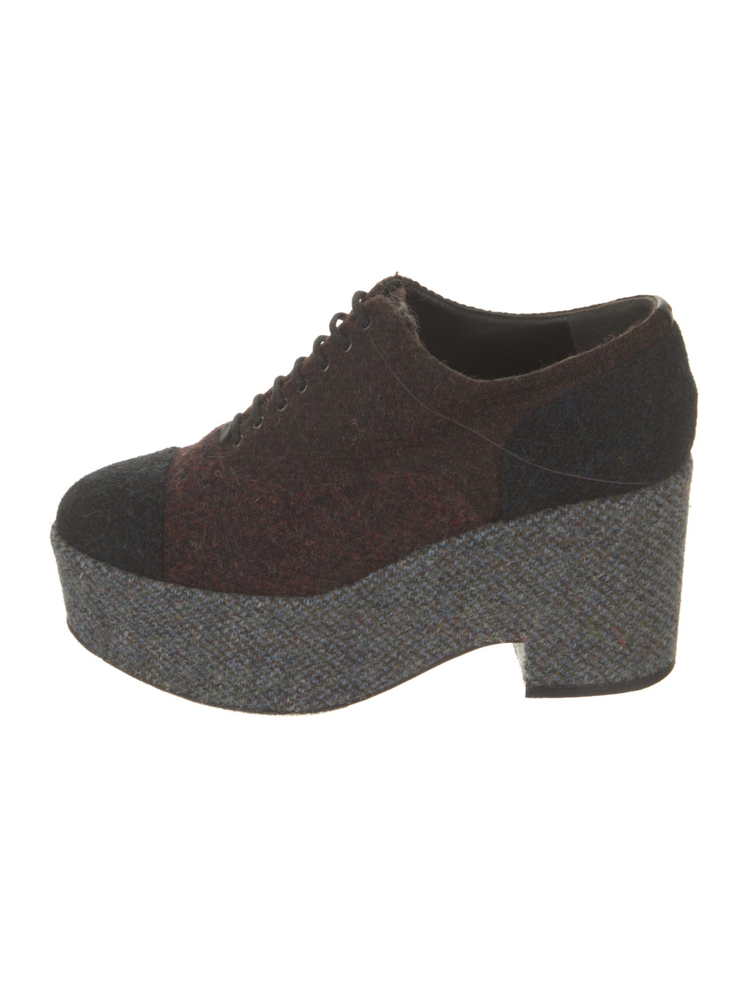 Chanel 2015 Interlocking CC Logo Pumps