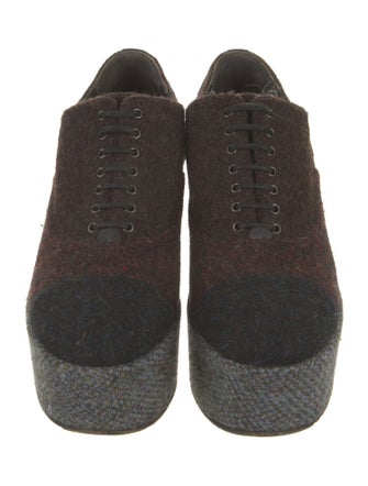 Chanel 2015 Interlocking CC Logo Pumps