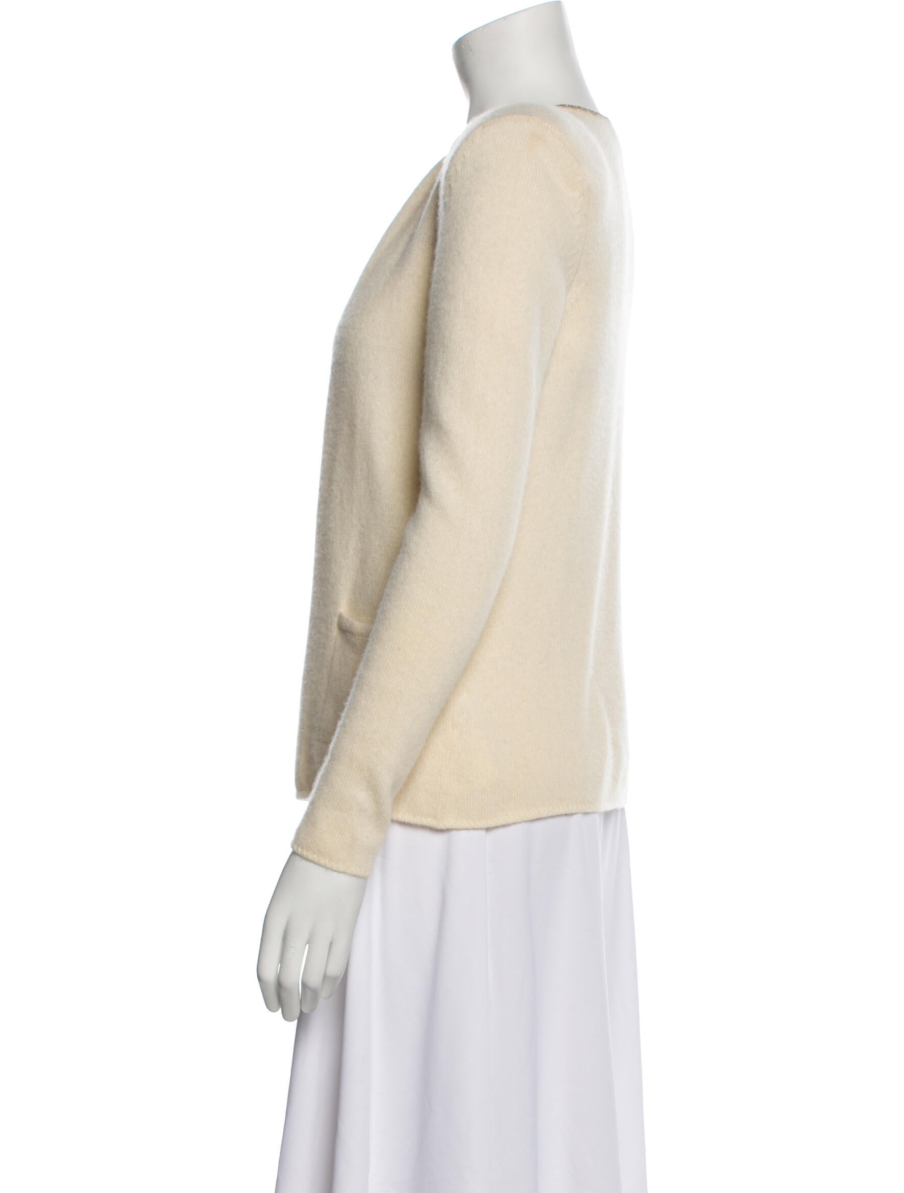 Chanel Vintage 2001 Sweater