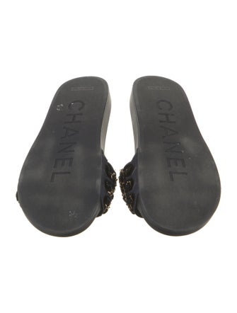 Chanel Interlocking CC Logo Canvas Slides