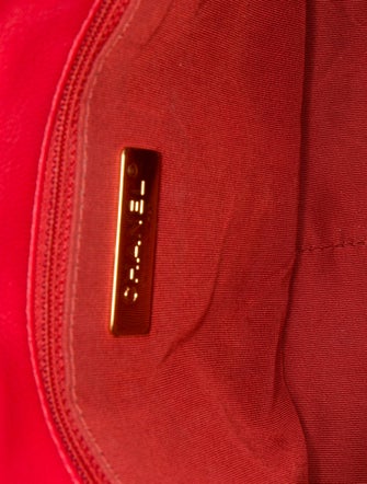 Chanel Medium 19 Flap Bag