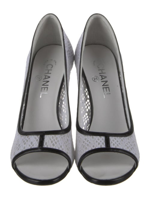 Chanel Interlocking CC Logo Mesh Pumps