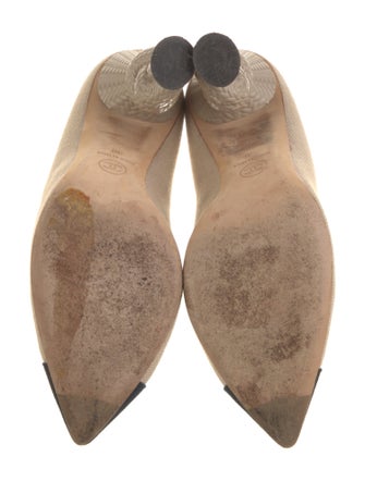 Chanel Interlocking CC Logo Canvas Pumps