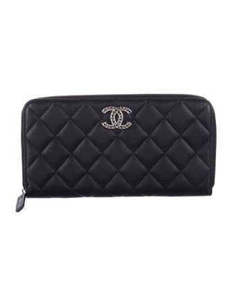 Chanel 2024 Interlocking CC Logo Continental Wallet