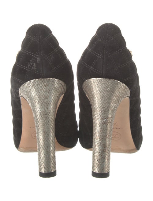 Chanel 2016 Interlocking CC Logo Pumps