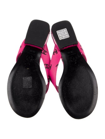 Chanel 2022 Interlocking CC Logo Slides