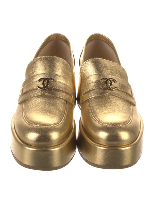 Chanel 2022 Interlocking CC Logo Loafers