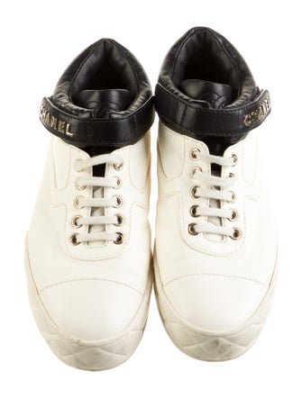 Chanel Interlocking CC Logo Leather Sneakers