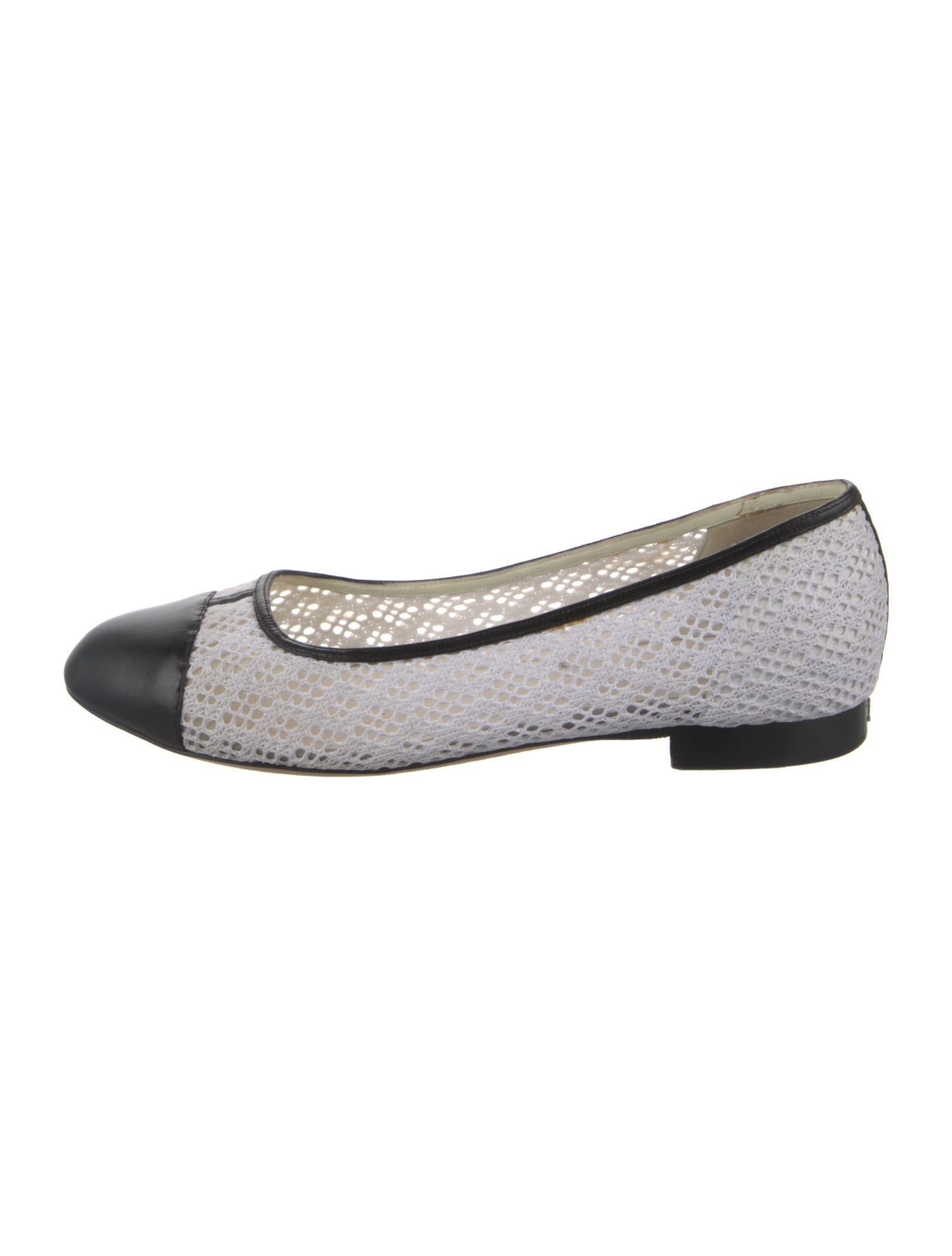 Chanel Interlocking CC Logo Lasercut Accents Ballet Flats