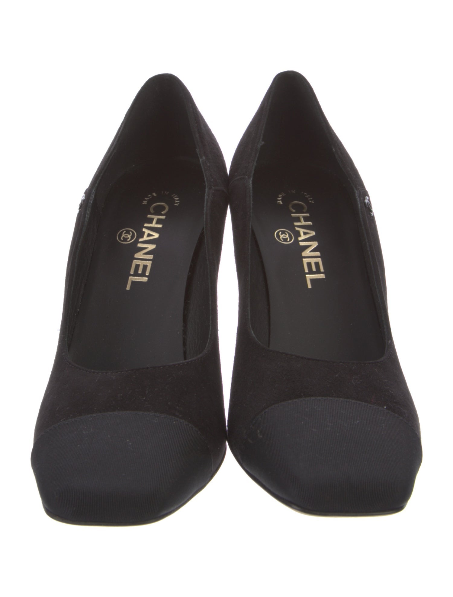 Chanel 2021 Interlocking CC Logo Pumps