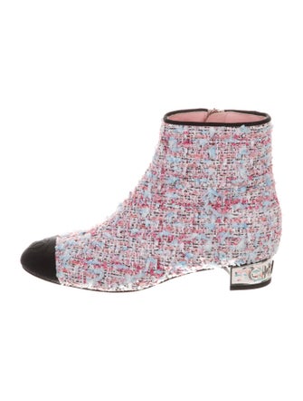 Chanel 2018 Interlocking CC Logo Boots