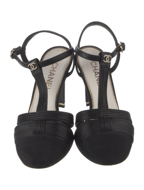 Chanel 2023 Interlocking CC Logo T-Strap Pumps