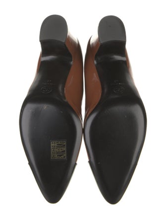 Chanel Interlocking CC Logo Patent Leather Pumps